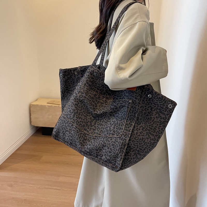 Leopard Pattern Tote Bag Vinta - đánh giá và giá Vintage Fashion Shop