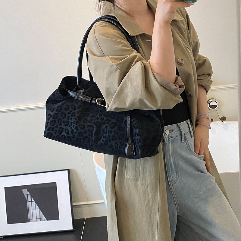 Vintage Leopard Print Tote Bag - đánh giá và giá Vintage Fashion Shop