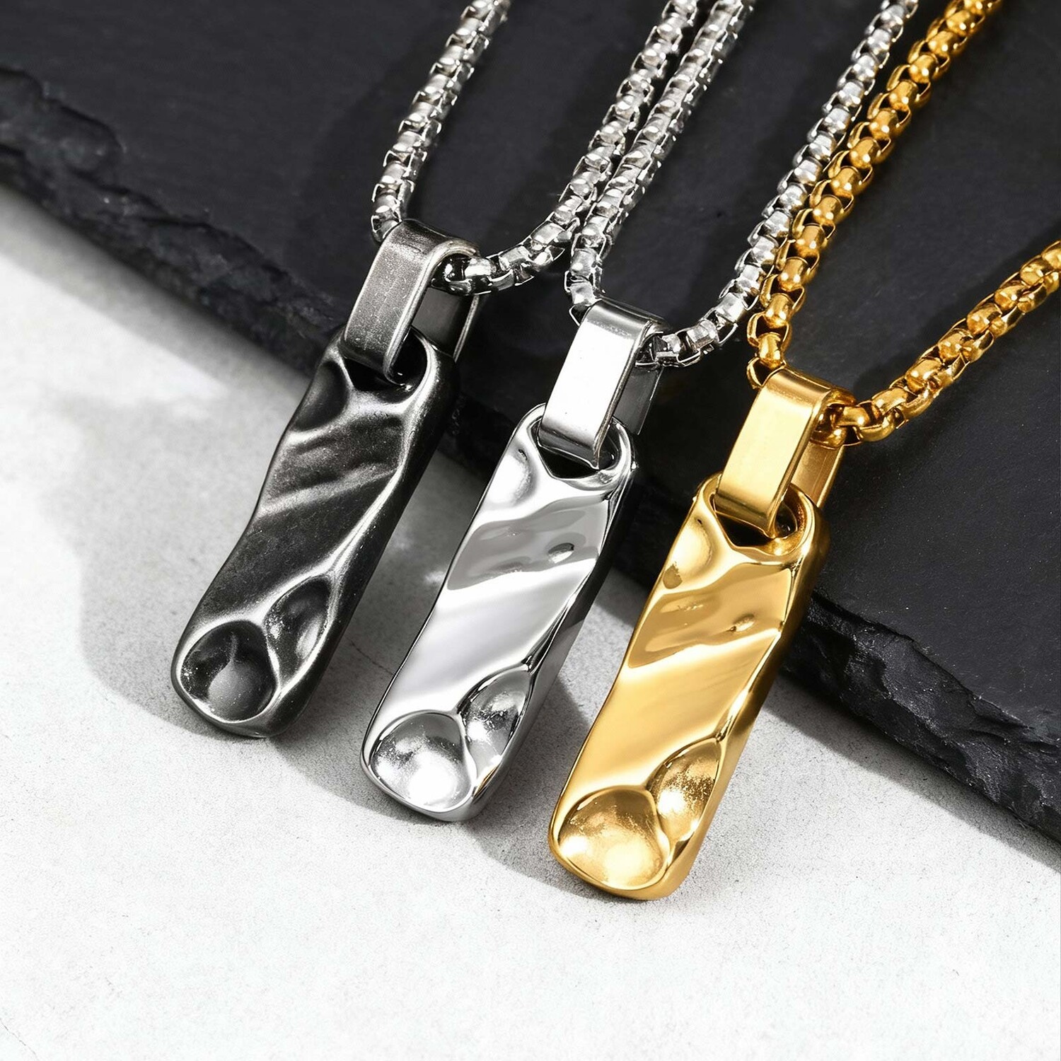 Small Dogtag Pendant Necklaces - đánh giá và giá Vintage Fashion Labels